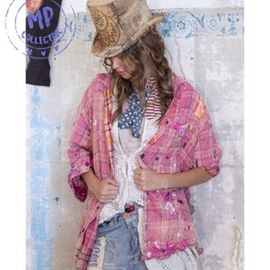 Magnolia Pearl Boyfriend Shirt in Cecile check